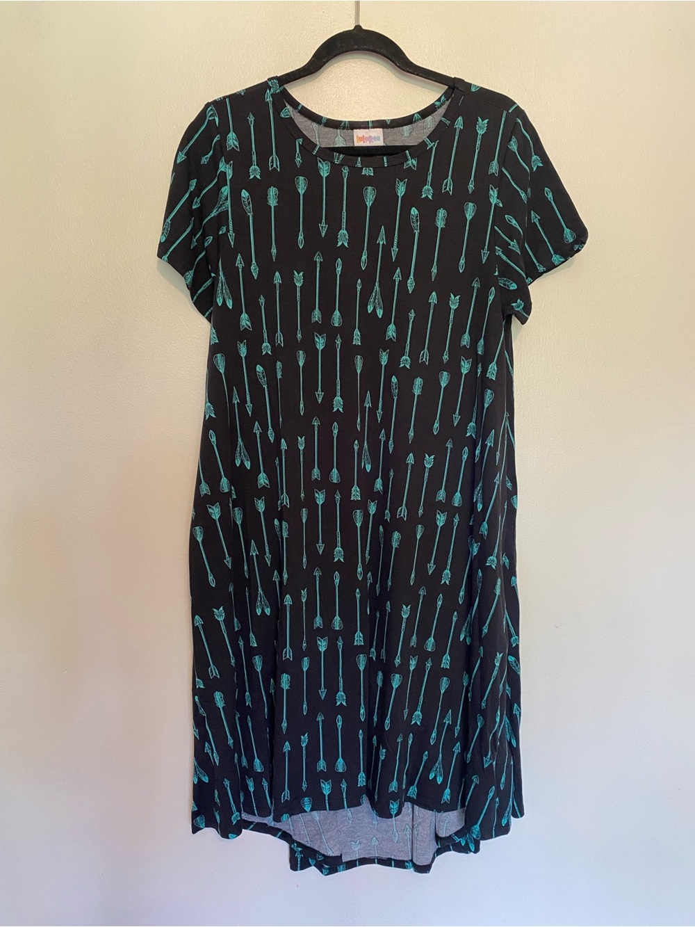 Lularoe Black Arrow Print Short Sleeve Dress - Teal Arrow Pattern